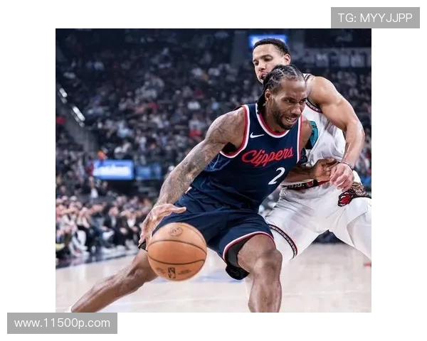 2013年NBA季后赛快船与灰熊激战回顾展现篮球激情与团队精神